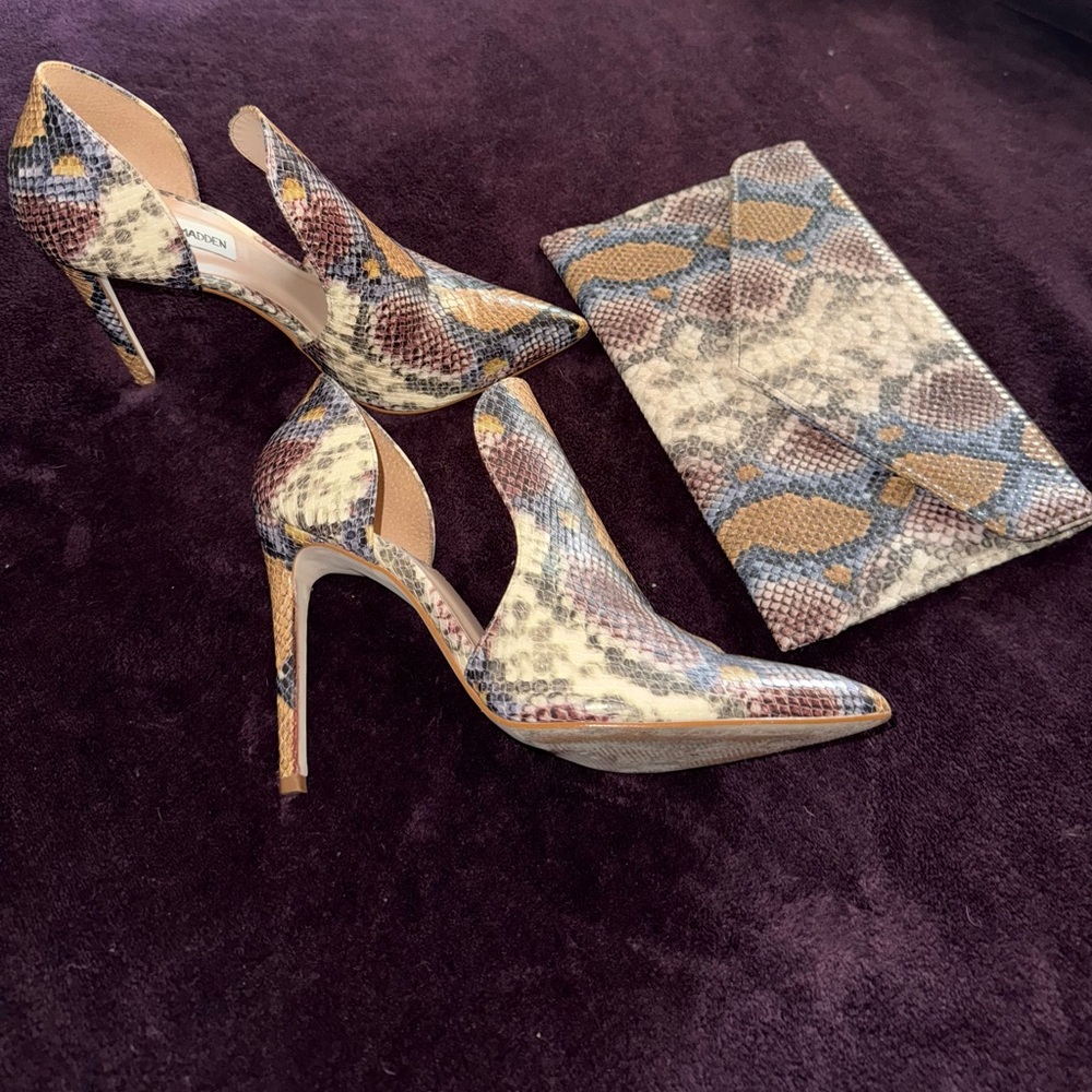 Steve Madden Brown and Blue Heels with Stiletto Design